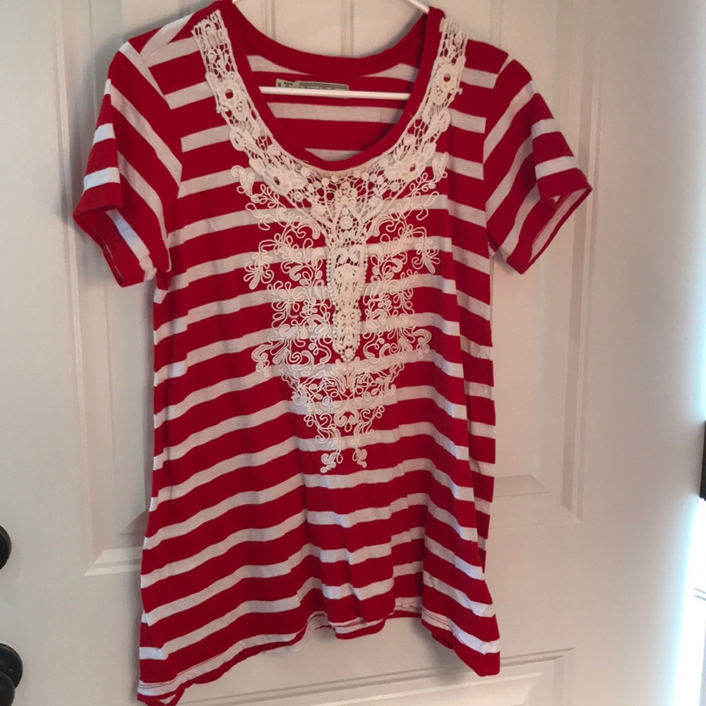Red white top